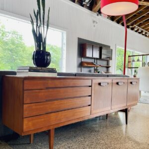 Credenzas